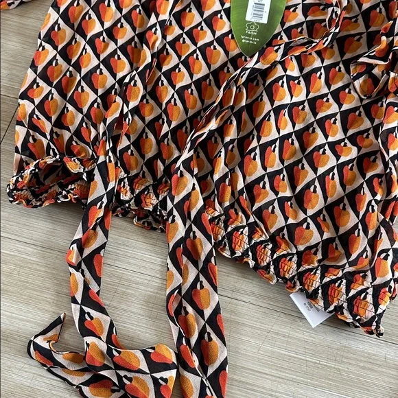 Farm Rio blouse - Picture 2 of 6